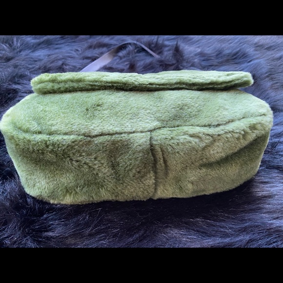 Fuzzy Furry green purse with brown handle. - Picture 3 of 5